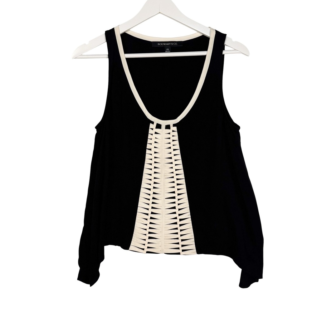 Boundary & Co Tank Top XS Black Cream Lattice Silk‎ Trim Handkerchief Hem Woven